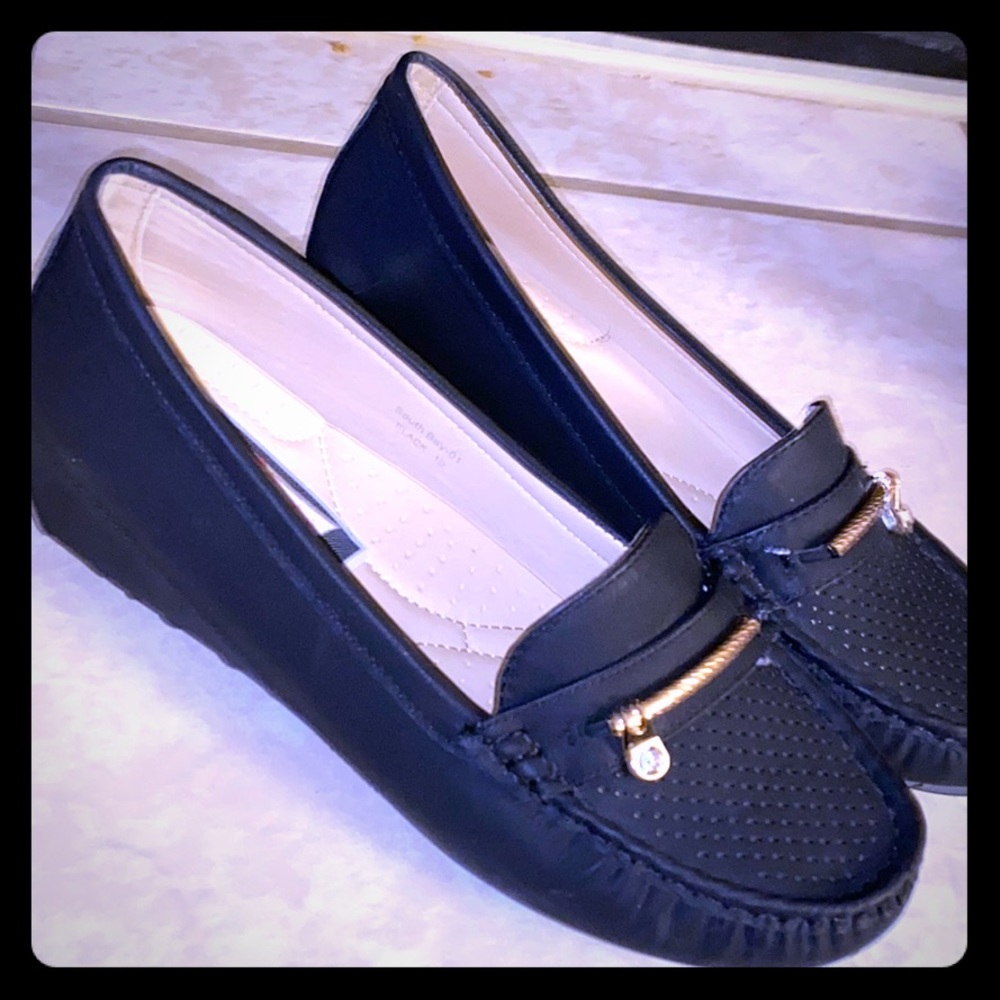 Black Shoes from easypickins comfortable loaf